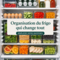 Réfrigérateur bien organisé avec des aliments frais et colorés