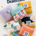 Un aperçu d'accessoires de rangement de la collection Deadstock dans une maison bien organisée.